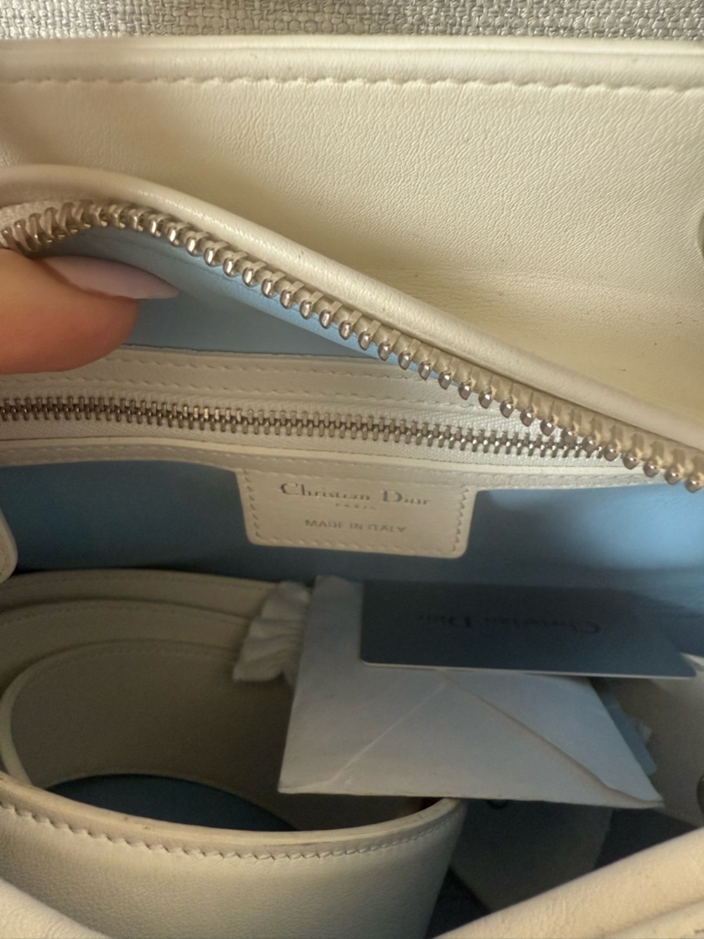 Lady Dior White Leather Tote with Sequin Floral Motif - Picture 6 of 7
